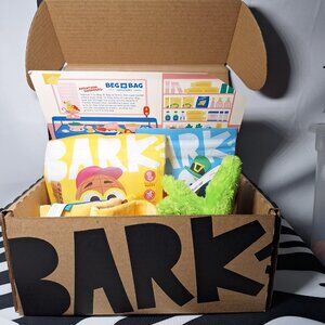 NWT Bark BarkBox Beg -n- Bag Theme with 2 toys and 3 treats - Small Dogs